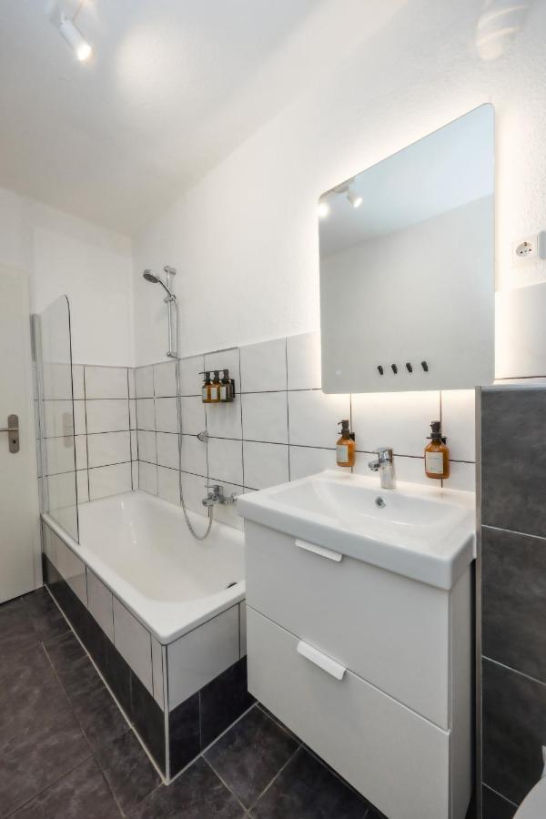 80Qm Luxurioese Designerwohnung Im Herzen Bochums Exterior photo